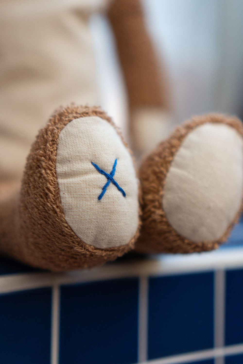 Heatable and Coolable Cuddly Brown Bear